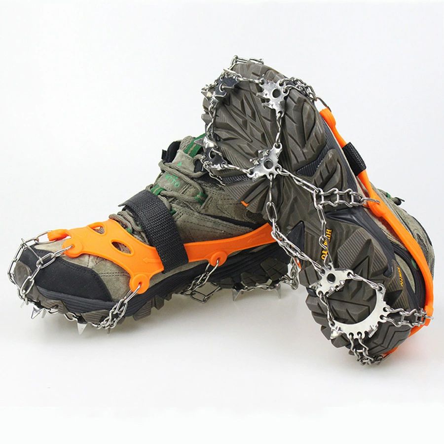 アイゼン 19本爪 簡単装着 チェーンスパイク 滑り止め 登山 雪山 トレッキング 収...