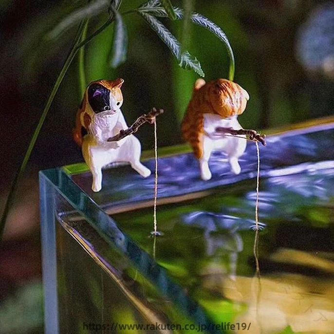 子猫釣り置物 樹脂猫の置物 水槽造景 レジャー猫 釣り猫 リアル 小さな猫 フィギュ...
