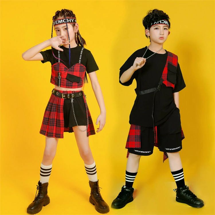 商品詳細 商品内容 女の子3点セット（トップス＋スカート＋ベルト）　 男の子4点セット（黒シャツ＋パンツ＋ベスト＋ヒップスカーフ） 素材 綿、ポリエステル カラー 写真通り サイズ （cm/kg） サイズ 適応身長 110 100-110 120 110-120 130 120-130 140 130-140 150 140-150 160 150-160 170 160-170 180 170-180 ※サイズは平置きの状態で計測しています。 ※測る箇所により、若干の誤差が生じる場合もございます。ご了承下さいませ。 注意 ※モデル着用画像は撮影環境により実物の色と異なって見える場合がございます。 ※ご覧の端末のモニター設定によっては実物の色味と異なって見える場合がございます。商品詳細 商品内容 女の子3点セット（トップス＋スカート＋ベルト）　 男の子4点セット（黒シャツ＋パンツ＋ベスト＋ヒップスカーフ） 素材 綿、ポリエステル カラー 写真通り サイズ （cm/kg） サイズ 適応身長 110 100-110 120 110-120 130 120-130 140 130-140 150 140-150 160 150-160 170 160-170 180 170-180 ※サイズは平置きの状態で計測しています。 ※測る箇所により、若干の誤差が生じる場合もございます。ご了承下さいませ。 注意 ※モデル着用画像は撮影環境により実物の色と異なって見える場合がございます。 ※ご覧の端末のモニター設定によっては実物の色味と異なって見える場合がございます。