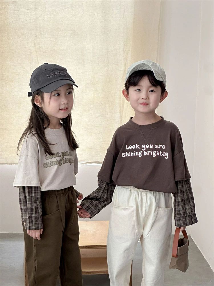 Startlineの兄妹お揃い リンクコーデ 重ね着 キッズ 子供服 春秋 ペア 姉妹 スウェット 長袖シャツ コーヒー色 ベージュ 通学 韓国子供服 兄弟姉妹 旅行 こども ベビー 可愛い オシャレ 春秋 部屋着 アウトドア 運動着 入学 可愛い 80-150cm｜アングル3