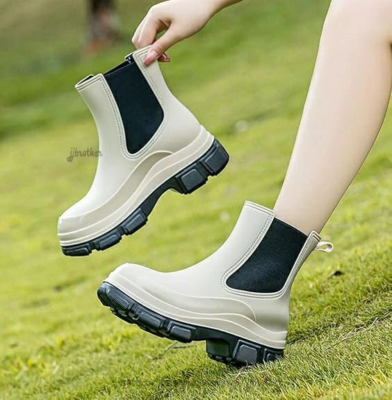 Botas de lluvia de fondo grueso Sapatos de lluvia de mujeres Sapatos de lluvia resistentes al agua Sapatos de lluvia ligeros Sapatos cortos sencillos Cute Sapatos de lluvia 22.5cm-26.0cm Fácil de caminar Sin dolor — vista 3