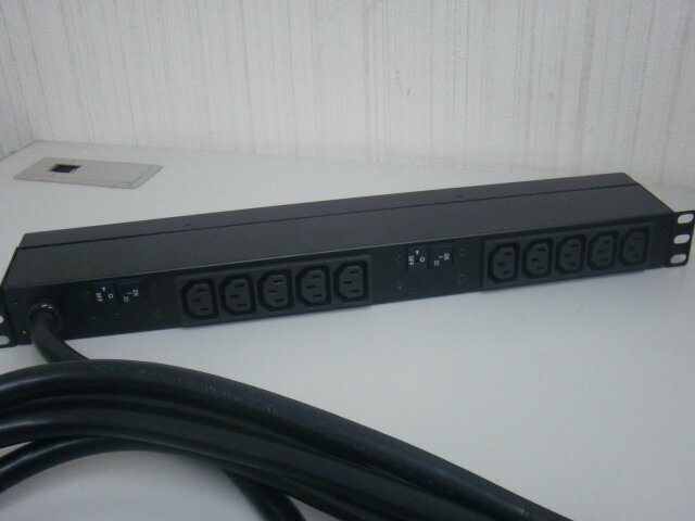 【中古】APC Basic Rack PDU AP9571A(※200Vの為、未チェック・現状での出品となります)