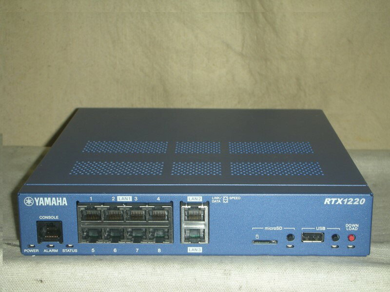【中古】YAMAHA ギガアクセスVPNルータ RTX1220 初期化済み！※ケーブル抜け防止金具付いていますが、付属の電源ケーブルは汎用品になるため、金具に入りません。ご了承ください。