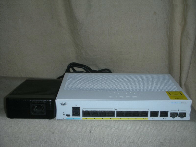 【中古】Cisco Business 350 [CBS350-8P-E-2G V02] ※非純正電源アダプタ付属