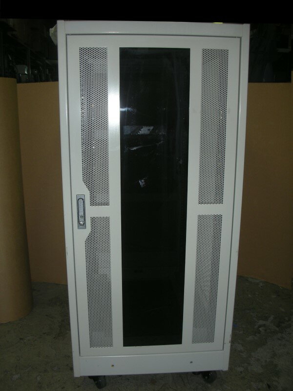 【中古】★特価★24U サーバーラック／河村電器・kawamura HDS 24-1012S