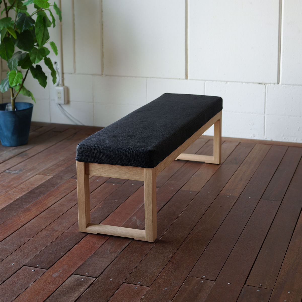 【Rezon LD ベンチ】|W115 | 2人掛け | ロータイプ | カバーリングのファブリック 座面付 カバー外せる |オーク材の脚 木脚 | ダイニングベンチ 長椅子 スツール | 幅115cm 奥行き33cm 高さ38cm | キッチン | MARGINAL [2]