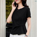 ラッシュガード インナー 水着 不規則な ラウンドネック 半袖 Tシャツ 女性用 2025夏の新 スタイル プリーツ入り 万能 風 トップス 肌を カバー ストレート ショルダー Tシャツ