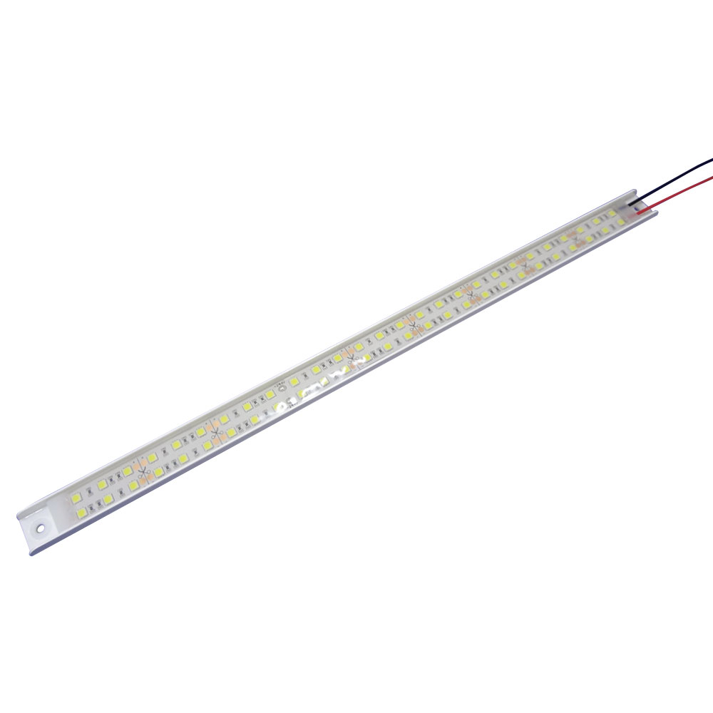 ■型式：MB100-24D■電圧：DC24V■出力：32W■全光束：3,200lm■サイズ：26×10×1000mm■重量：360g■アルミ製(アルミ防蝕対策品)●高輝度LED搭載したバーライトです。●防滴仕様なので屋外で使用可能です