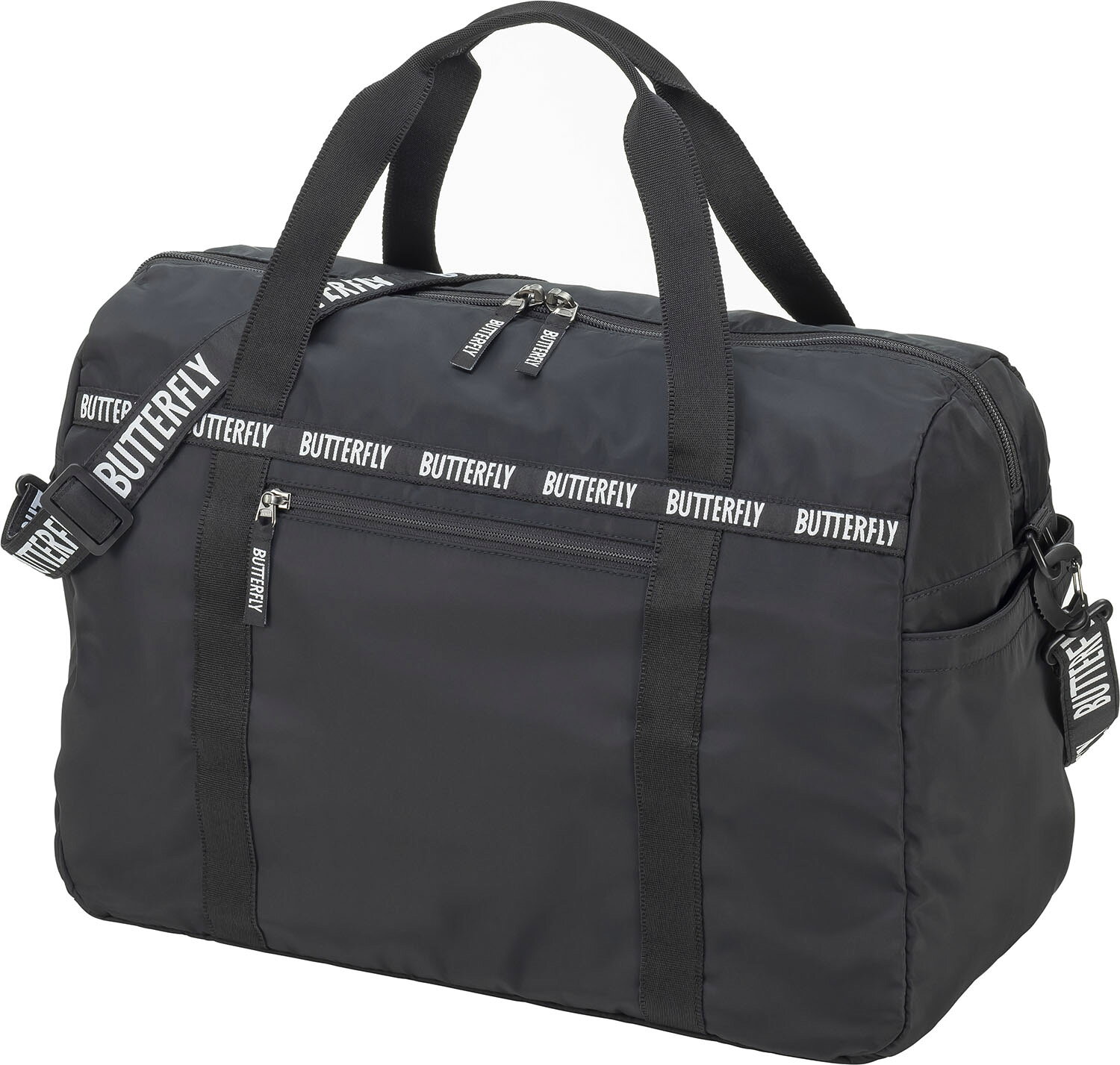 商品本体サイズ：W46×H32×D22cm(W46cmは両サイドのポケット含まず)商品容量：29Lはっ水加工を施した軽量のダッフルバッグ。ストラップは取り外しができ、手持ちと肩掛けの2WAYで使用可能。卓球シーン以外でも活躍する、使いやすいデザインが特徴です。ポリエステル150デニールはっ水中国ポケット:外側/ファスナー付き2つ・オープンタイプ2つ、内側/オープンタイプ2つダッフルバッグ ボストンバッグ スポーツバッグ 29L 軽量 2WAY 手持ち 肩掛け ショルダー 部活 通学 練習 トレーニング クラブ チーム 試合 大会 遠征 合宿 旅行 トラベル MUSTA LIGHT DUFFLE