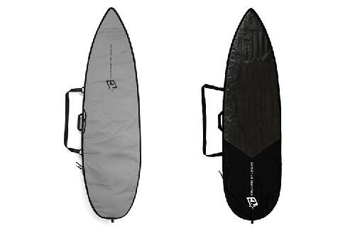 FEATURES: ? 3mmウレタンパッド仕様? 420D Fabric on top side and Heat resistant Silver poly ?耐久性に優れるナイロンファスナーを使用?ショルダーストラップ付き