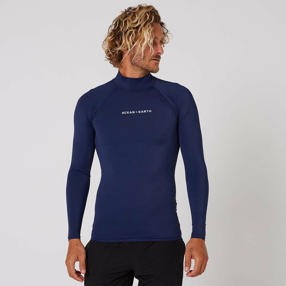Rakuten - O&E RASH GUARD MENS SCRIPT L/S MIDNIGHT INK 長袖ラッシュガード サーフィン OCEAN&EARTH
