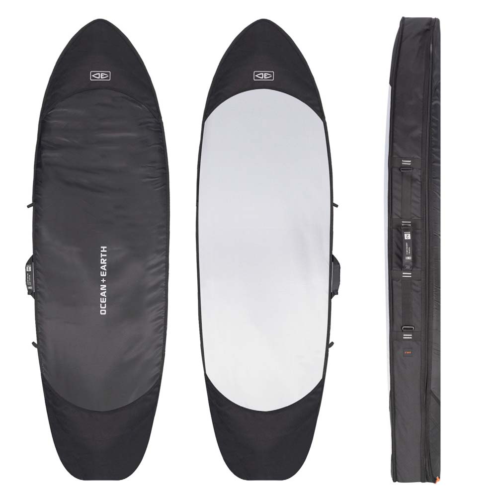 【O&E FISH/SHORT TRAVEL COVER】ショートボードを2枚収納可能。より気軽に、そして安全に持ち運べるハードケース。適合するサーフボードの幅：22.5inch（57cm）＊多少の前後がございます。目安としてご検討ください■ COR-X（コアエックス）BARRY SERIES（バリーシリーズ）をベースに耐久性を上げ、さらに使いやすいさにもこだわったシリーズ- ARMOUR _X WEAVE丈夫で破れにくい撥水性ナイロン生地- ANTI SHOCK FOAM5mmの衝撃吸収フォーム（ 2ボードカバーは10mm )- LIGHT WEIGHT INTERNAL LINING内側：軽量・撥水性生地- SHOULDER STRAP取り外し可能な38mmショルダーストラップ。20mmパッド入り。- INTERNAL STORAGE POCKET内部にベルクロ式大型ポケット付き- HANGING HOOK取り外し可能な吊り下げフック付き本体重量：約2kg