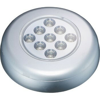 ■サイズ　埋め込み時：外径80mm、奥行き12mm据え置き時：外径84mm、高さ20mm■消費電力：33mA■明るさ：30ルーメン●消費電力が少ないLEDを使用した、埋め込みタイプのダウンライトです。●高度の高いLED球を9個装備し、とても明るくスポット照射します。●シルバーには、穴あけ不要の『ハカマ』が付属されます。取り外し可能なので、埋め込んで使用することも出来ます。