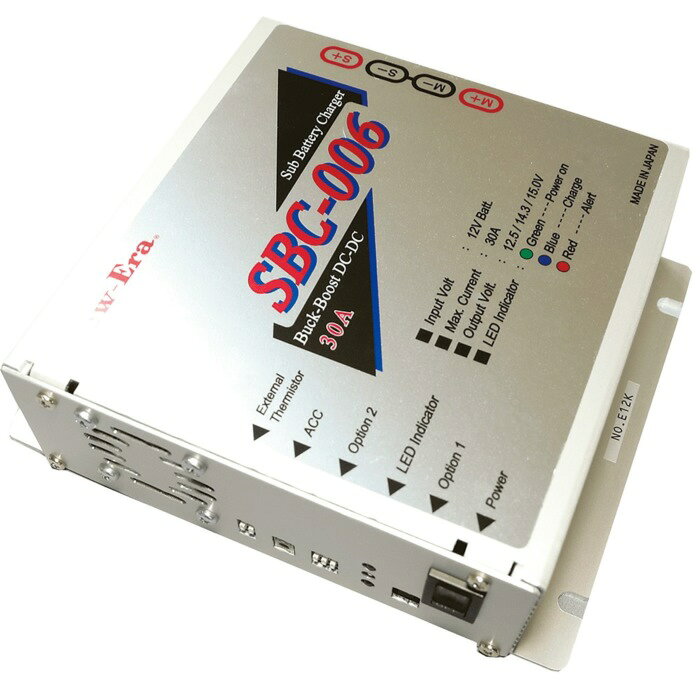 ■寸法：W182×L155×H55mm■質量：0.9kg■定格入力電圧：DC12V専用■出力電圧：MAX30A■保護機能：メインバッテリー低電圧/過電圧/過電流、メイン/サブ逆接■3色LEDによる動作状態の表示機能●12V専用の走行充電器です。発電機（オルタネーター）の電圧変動の影響を受けることなく、最大電流で充電します。●3パターンの充電電圧設定が可能で、ディープサイクル（15V）、リン酸鉄リチウムイオン（14.3V）、3元系リチウムイオン（12.5V）など各バッテリーに適した電圧で充電が可能です。
