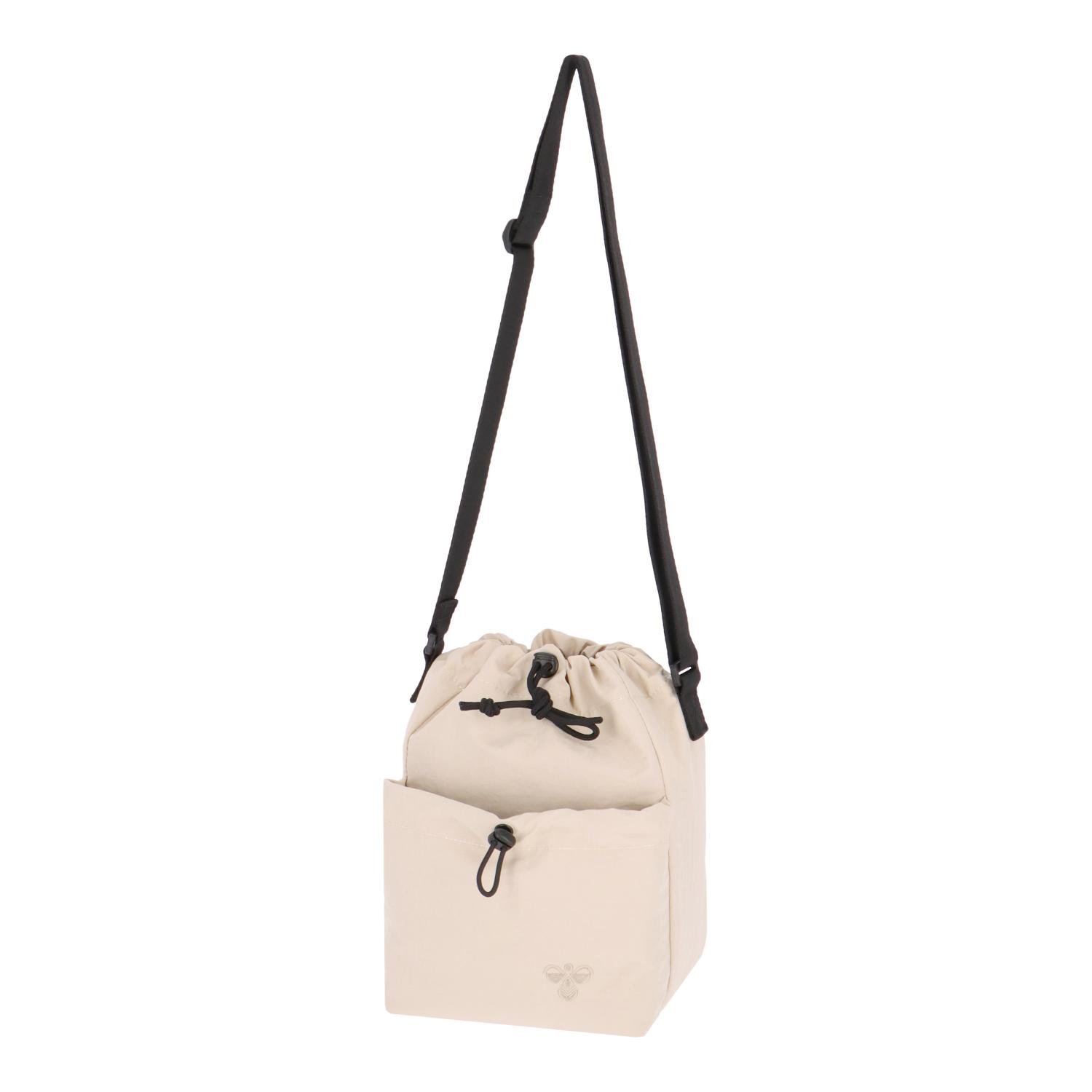 ●シンプルな巾着タイプのショルダーポーチ。●サイズ:高さ26×長さ17×幅10cm 容量約4L■品番:HLB4047■ブランド:hummel ヒュンメル■対象:メンズ&ユニセックス■素材:合成繊維■生産国:ベトナム製※モニターの発色の具合により、実際の色と異なる場合がございます。※メーカー在庫と連動しているため、ご注文のタイミングにより欠品となる場合がございます。