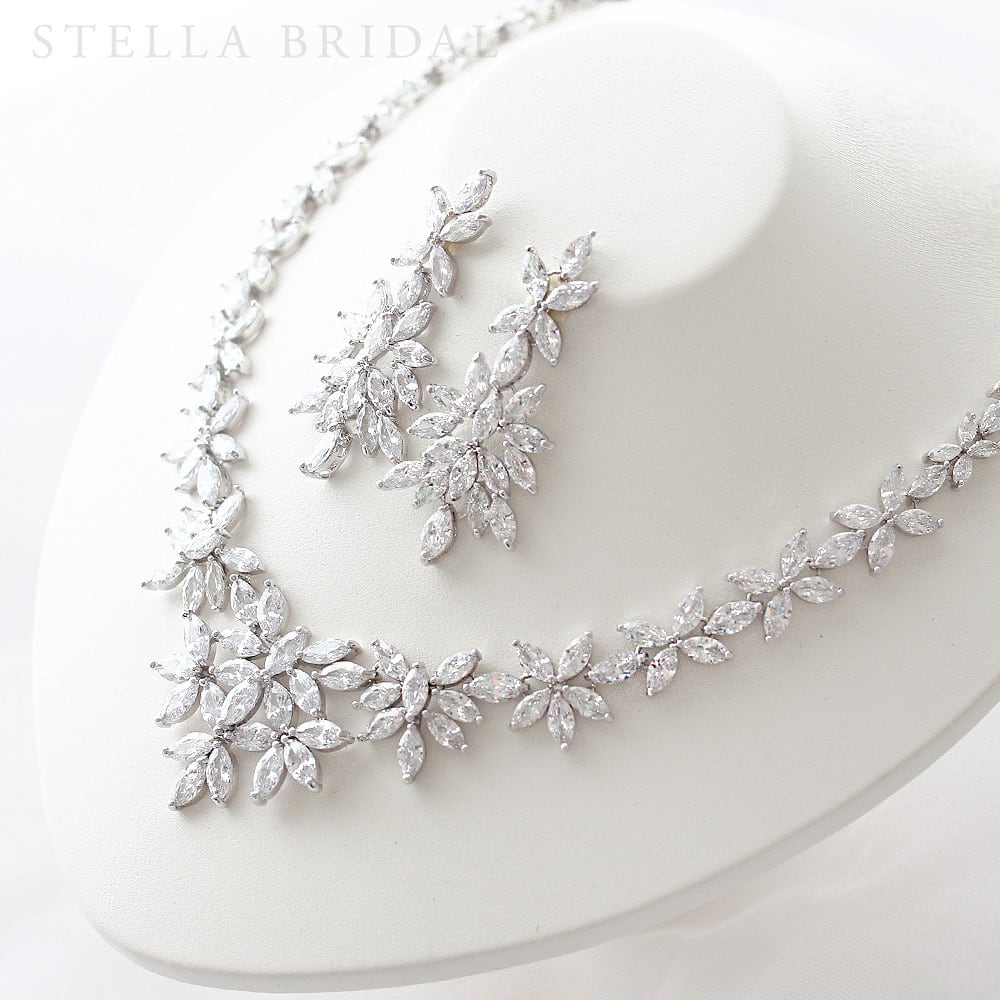 【STELLA BRIDAL公式】ブライダル アクセサリー セット シルフィー ロング ネックレス ピアス イヤリング シルバー|ブライダルアクセサリー ウェデ...