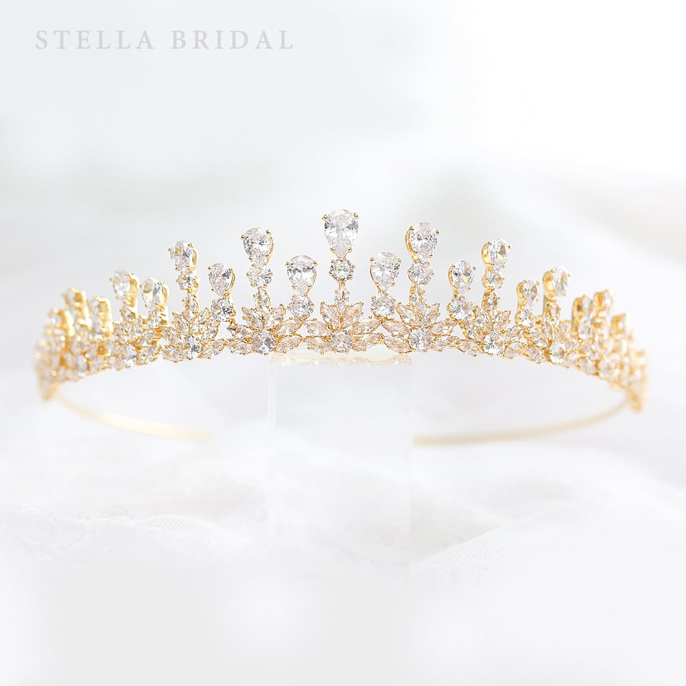 【STELLA BRIDAL公式】ブライダル ティアラ ニコラ ゴールド|キュービックジルコニア ビジュー 大ぶり ウエディング 花嫁 結婚式 挙式 ウエディン...