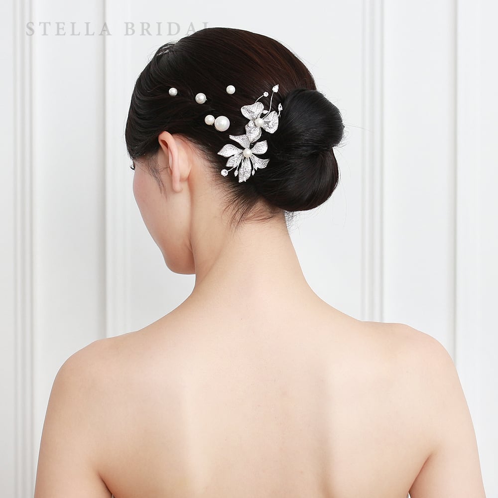 STELLA BRIDAL楽天市場店の【STELLA BRIDAL公式】パール ブライダル ヘッドドレス オルフィオラ｜ウェディングアクセサリー ブライダルアクセサリー ヘアアクセサリー シェルパール 和装 花嫁 花 挙式 可愛い ヘッドドレス ステラブライダル｜アングル3