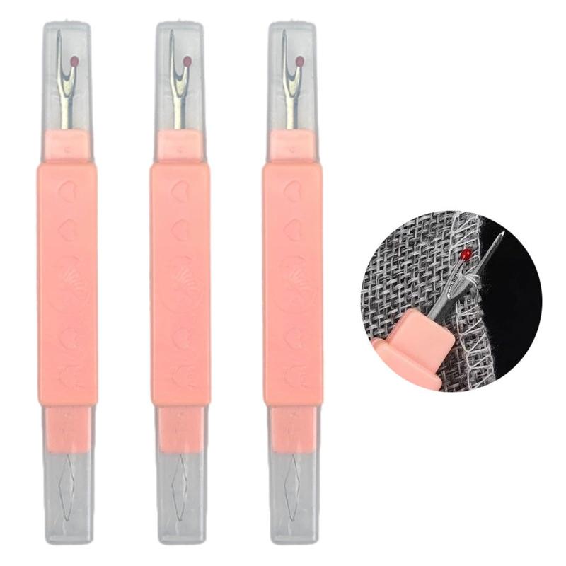 EsiFare 3個セット 糸通し器 2 in 1針糸通し器 ピンク*1 +黄色*1+青*1 保護ケース付き 手芸 衣類修理用のファッショナブルな裁縫ツール ポータブルデザイン 裁縫師 手芸愛好家 DIY愛好家 主婦 高齢【商品仕様】3個セット 色：ピンク*3 サイズ：約11*7**2CM 重さ：約110g【2イン1 針糸通しと縫い目リッパー】糸通しと縫い目リッパーの革新的なデザインを体験してください。糸通しと縫い目リッピングの機能がシームレスに統合されており、目の疲れを軽減し、全体的な縫製体験を向上させます。【引き込み式収納設計】当社の糸通し器は、使用していないときに両端を保護する引き込み式収納スペースを備えたダブルヘッド設計を採用しており、ツールの寿命をし、手の怪我の可能性を防ぎます。【コンパクトで持ち運びに便利】当社のコンパクトな糸通し器は、使いやすいように設計されており、サイズは約11×2.1cmで、旅行や手縫いや手作りの際に簡単に使用でき、蓋が付いているので簡単に収納でき、手の怪我を防ぎます。【あらゆるスキルレベルのユーザーフレンドリー】当社の糸通し器は、糸通しのプロセスを簡素化し、初心者から経験豊富な裁縫愛好家まで、あらゆるスキルレベルのユーザーが簡単に針に糸を通すことができます。裁縫、編み物、クロスステッチ、刺繍に適したこの欠かせないツールは、あらゆる創造的な取り組みの精度と効率を高めます。