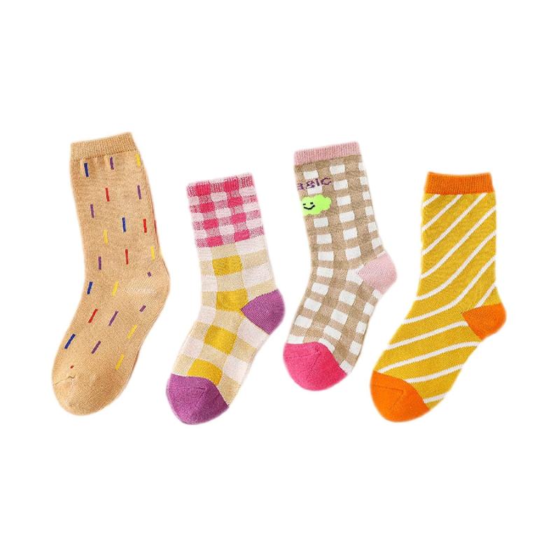[JETSO 4U] 女の子 子供靴下 キッズ ソックス 4足セット クルーソックス 個性 可愛い 綿 伸縮 通気性 吸汗 ハイソックス かわいい 靴下 くつした 通学 通園