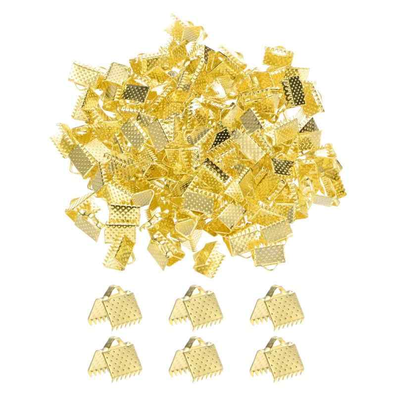 M METERXITY 280個セット クランプ付リボンエンド 0.3インチ/8mm 金属ブレスレットブックマーク ピンチクランプ 水玉模様 金トーン[多用途使用] - これらのリボンクランプエンドは宝石制作、ビーズ細工、編み物、DIYクラフトに最適。ネックレス、ブレスレット、アンクルレット、リボン、レース、平たい革紐、ブックマークなどの固定に適しています。ベルト、チョーカー、ヘアバンド、装飾ストラップなどのアクセサリー作成にも最適です[耐久性のあるリボンエンドクランプ] - これらのコードエンドファスナーは耐久性のある金属製で、錆び、退色、変形に強く、腐食にも耐えるため長持ちします。軽量で快適、長期間使用しても変色しません[サイズ &amp;amp; パッケージ] - 280個 x ピンチクランプエンド; カラー: 金トーン; サイズ: 8 x 6 mm / 0.31 x 0.24インチ(縦x横)、必要な数量が十分にあります[特長] - 鉄製リボンエンドは滑り止めの歯付きで、革、ゴム、布、エラスティックをしっかり固定。上部ループでジャンプリングやペンダントを簡単に取り付け可能。表面の水玉模様がDIYデザインを引き立てます[取り付け方法] - トリミングした端を金属リボンクランプエンドに挿入し、平ペンチでしっかり押しつけて固定します。購入前にサイズをご確認ください