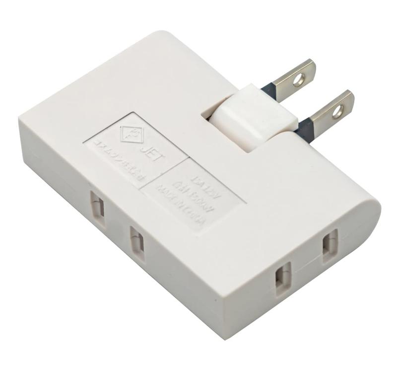 KIMOC コーナータップ 電源タップ 3個口 薄型 2ピンプラグ ホワイト スイングプラグ 配線しやすい スウィングプラグ コンセント 平トリプルタップ ARR-PS-3O PSE認定済み 絶縁キャップ 1500wまで 181つのコンセントから3口に電源を分配することができるトリプルタップです。薄型タイプなので狭いスペースでの使用にも最適です。狭い場所でも配線しやすい180°スイングプラグを採用しています。プラグの刃の根元に絶縁キャップが付いており、トラッキング現象による火災の防止に役立ちます。定格容量：15A・125V（1500Wまで）プラグ仕様：2P（スイングプラグ・絶縁キャップ付き） 差込口：2P・3個口 サイズ：W66.5×D14×H40.5mm