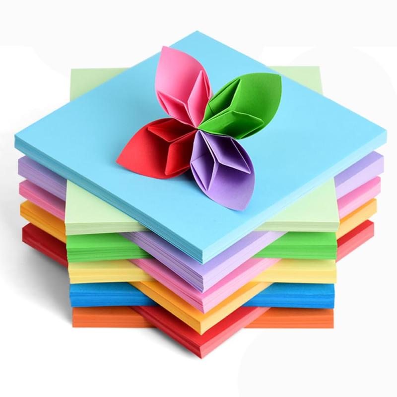 CARPEDIEM 折り紙 手芸紙 両面折り紙 10色 15cm角 DIY 装飾 工芸用紙 100枚入り【サイズ】15×15cm【枚数】100枚【色数】10色【紙質】両面同色【多用途】クラフト、ラッピング、DIYプロジェクトなどにぴったりです。パーティーの飾り付けや、学校の発表会に使う作品の制作などにも大活躍します。