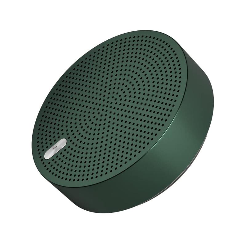 オウルテック ワイヤレススピーカー 最大15時間再生 ハンズフリー通話 bluetooth 5.0 ワイヤレスステレオモード対応 アルミニウム製スタイリッシュなアルミニウム製Bluetoothスピーカー：アルミニウム合金素材を用いたスタイリッシュなデザインで、コンパクトでシンプルな外観とは対照的に高域を奏でる弦楽器や中域を担うボーカルがクリアなサウンドで楽しめるBluetoothスピーカーです。ワイヤレスステレオモードで2台同時再生：本製品を2台接続することで、それぞれのワイヤレススピーカーがワイヤレスステレオモード（LchとRch）に切り替わり、より臨場感のあるサウンドを楽しめます。2台のスピーカーのペアリング中にステレオボタンを短押しするだけで簡単にワイヤレスステレオモードへの切り替えができます。ワイヤレスステレオモードを使用する場合は本製品が合計2台必要です。連続再生時間は最大15時間：約2時間の充電で最大15時間の連続再生が可能です。室内でも野外利用でも十分な時間で音楽を楽しめます。50%の音量で使用した場合ハンズフリー通話機能で会議通話などに：マイク搭載により快適にハンズフリー通話が可能で、オンライン会議の利用などに便利です。安心1年：本製品は1年付きです。ご使用中に万が一不具合などが発生した場合、無償で修理または新品交換をいたします。お客様に安心してお使いいただけるように、品質だけでなくサポート体制も重視しております。