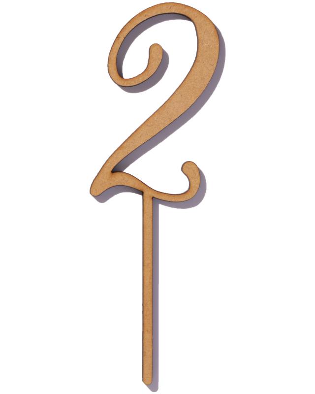 KNOP(クノップ） 2 木製 ケーキトッパー 2歳🧁【誕生日や結婚式に】SNSで人気の木製ケーキトッパーが登場🧁【簡単におしゃれなケーキへ】特別な日にぴったり。飾るだけで華やかさがアップします。🧁【サイズ】タテ約14cm×ヨコ約4cm。4mmの厚みの木材を使用して制作しました。🧁【商品について】レーザーカットの際に焦げや木ヤニが付着する場合がございます。ケーキに刺して使用する際は、食品に触れる部分にアルミホイル等を巻いてご使用ください。また、製品を直接口に含まないでください。本製品は耐水加工品ではありません。水濡れに弱いため、決して水洗いはせず汚れたら乾いた布でよく拭いてご使用ください。🧁【ブランドについて】2019年からインスタグラムで人気のケーキトッパー専門店KNOP（クノップ）。ケーキトッパーで特別な瞬間を彩ります。オリジナルのデザインで、あなたの大切なイベントを華やかに演出します。結婚式、誕生日、記念日にぴったりの個性豊かなデザインを取り揃えております。