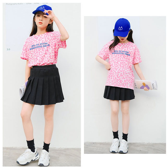 韓国子供服 セットアップ ファッション 夏服 上下セット 女の子 セットアップ ヒョウ柄トップ+プリーツスカート レジャー キッズ 子ども服 半袖Tシャツ ヒョウ柄 結婚式 呼ばれ 普段着 通学着 ガールズ おしゃれ 夏服 120cm 130cm 140cm 150cm 160cm 165cm