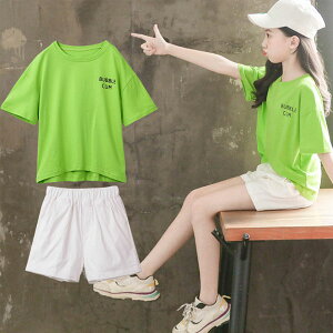 韓国子供服 スポーツウェア 女の子 夏着 スポーツスーツ Tシャツ+ショーツ 丸首 半袖 カジュアル シンプル キッズ ガールズ セットアップ 上下セット 普段着 運動着 快適 110cm 120cm 130cm 140cm 150cm 160cm イベント 誕生日 結婚式 呼ばれ 旅行 リゾート おしゃれ 大人気