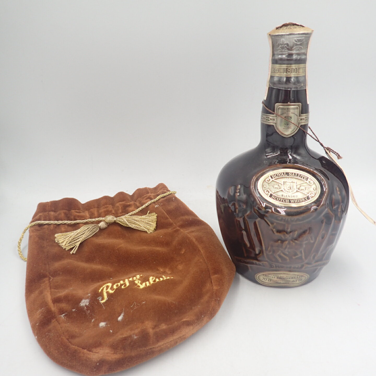 ロイヤルサルート 21年 茶陶器 700ml 1294g ROYAL SALUTE【K1】【中古】