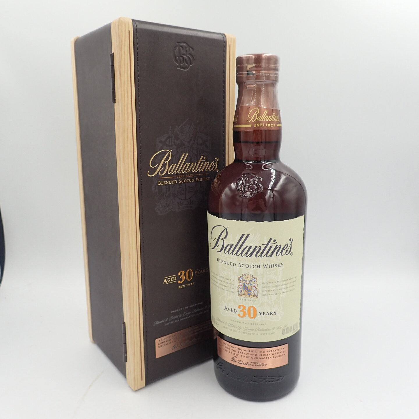 バランタイン 30年 ベリーレア ウイスキー 700ml 40％ Ballantine's Very Rare【T】【中古】