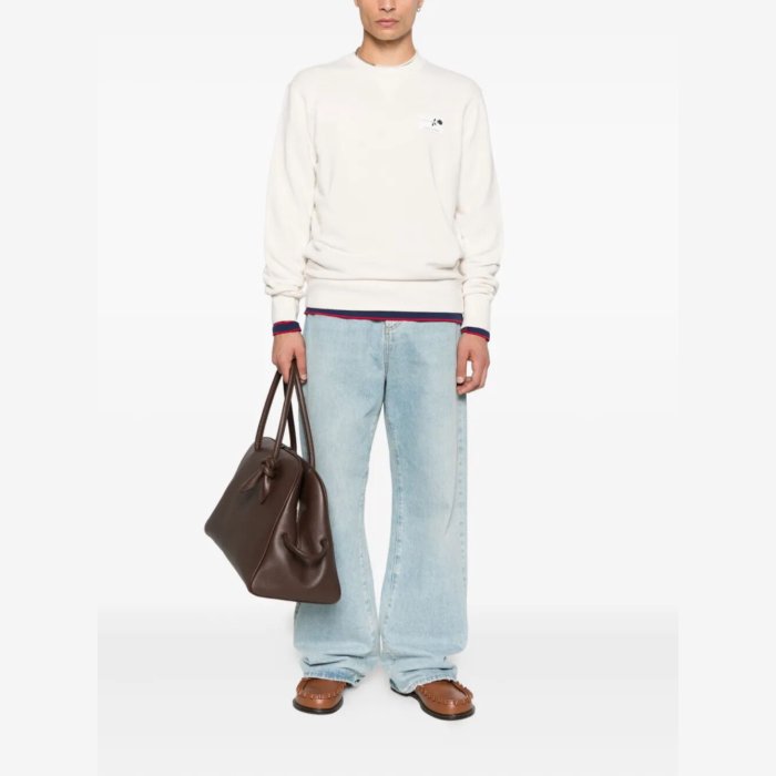 Golden Goose ゴールデングース メンズ スウェット・フーディー GMP01223P00213982432 COTTON CREWNECK SWEATSHIRT WITH PRINT ON THE BACK 82432 ARTIC WOLF/BLACK L M S XL 【送料無料・関税込】