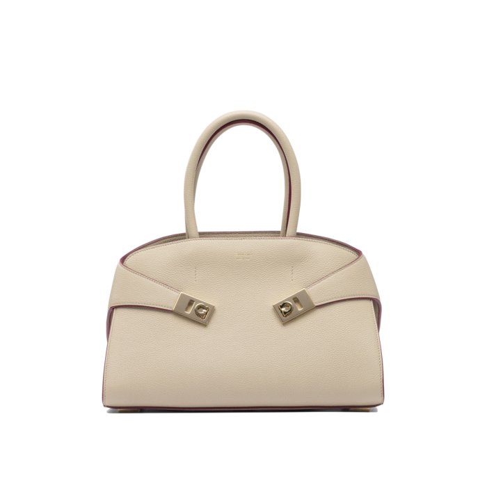 【関税&送料込み】FERRAGAMO ハンドバッグ ベージュ 楽天市場】ベージュ(ブランドフェラガモ)(ショルダーバッグ