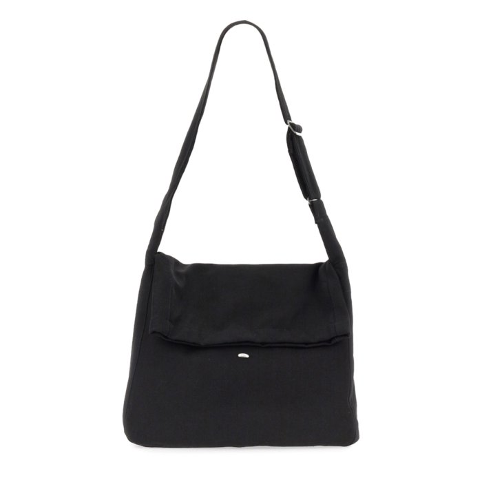 【楽天ブラックフライデー最大80%OFF+P2倍~】OUR LEGACY アワーレガシー メンズ ハンドバッグ・ショルダーバッグ A4218SBDWASHEDBLACKDENIM SLING BAG BLACK onesize 【送料無料・関税込】