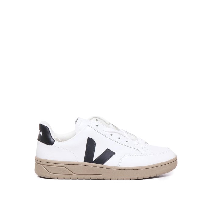 【楽天スーパーセール 最大80%OFF+P2倍~】VEJA ヴェジャ メンズ スニーカー XD02036401 V-12 Black Dune Chromefree Cowskin Sneakers White 39 44 45 40 41 42 43 38 36 【送料無料・関税込】
