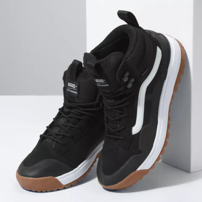 バンズ スノーブーツ ゴアテックス　シューズ　ULTRARANGE EXO HI MTE GORETEX ブラック ホワイト VANS SNOW BOOTS 防水 防寒 防滑 ヴァンズ ウィンターブーツ