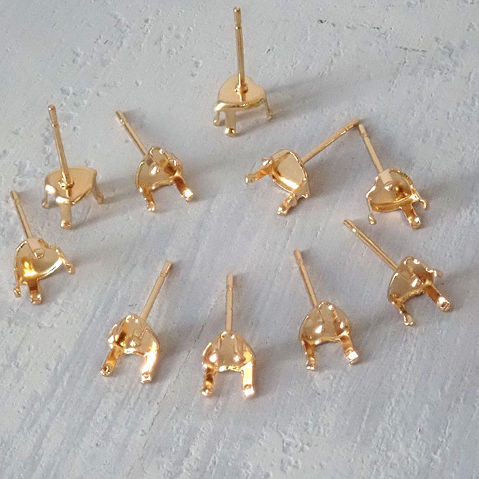 【サージカルステンレス 316】【10個】ハートピアスパーツ 立爪 石座 ゴールド シ...