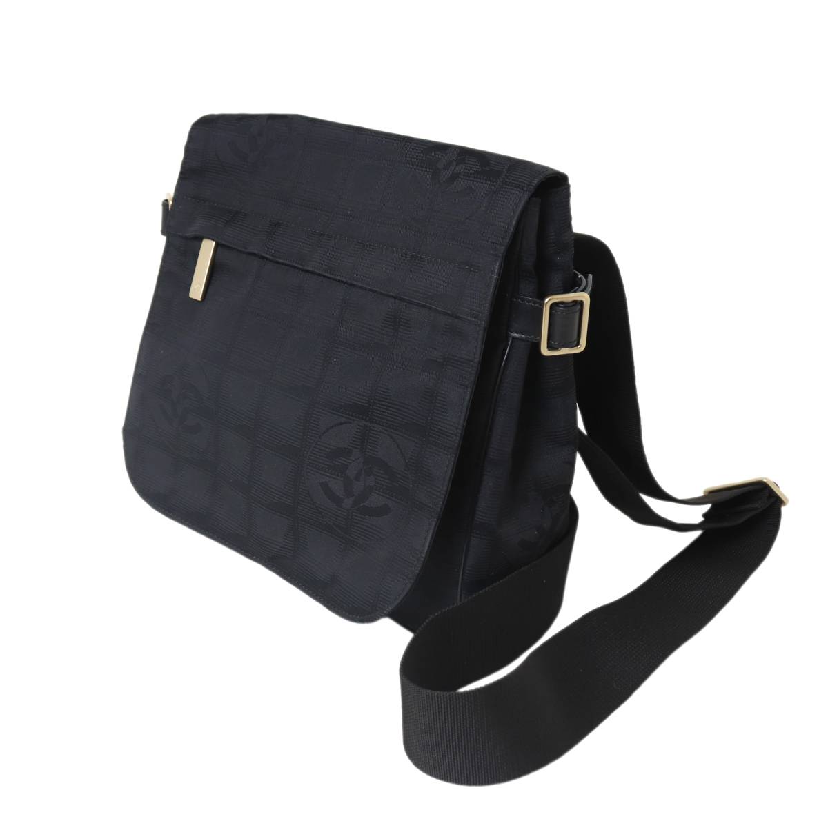 Rakuten - 【中古】 CHANEL/シャネル ショルダーバッグ　シールのみ ニュートラベルライン ブラック×ゴールド金具 9954395 ES Bランク