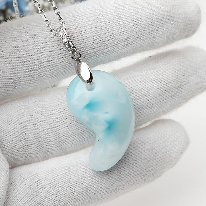 Rakuten - 【一点物】ラリマー 勾玉 ペンダントトップ ネックレス 天然石 パワーストーン larimar まがたま 勾玉ネックレス