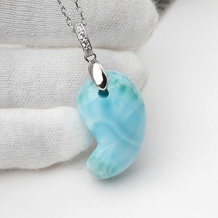 Rakuten - 【一点物】ラリマー 勾玉 ペンダントトップ ネックレス 天然石 パワーストーン larimar まがたま 勾玉ネックレス