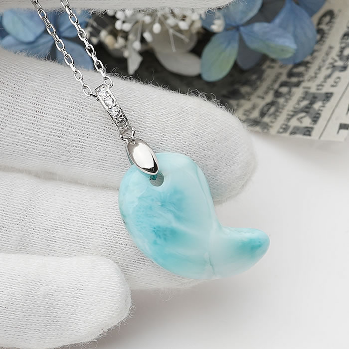 Rakuten - 【一点物】ラリマー 勾玉 ペンダントトップ ネックレス 天然石 パワーストーン larimar まがたま 勾玉ネックレス