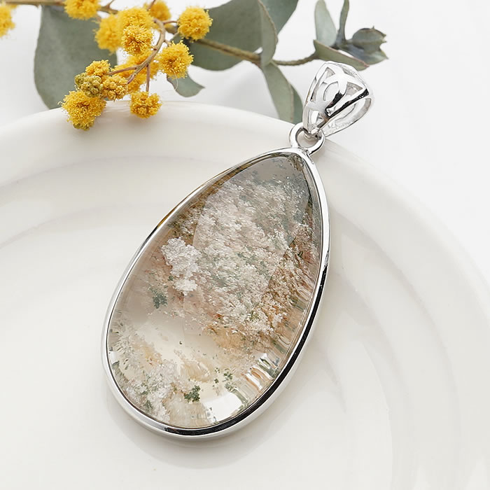 【一点物】【高品質】ホワイトガーデンクォーツ ペンダントトップ ネックレス 天然石 パワーストーン ガーデンクォーツ