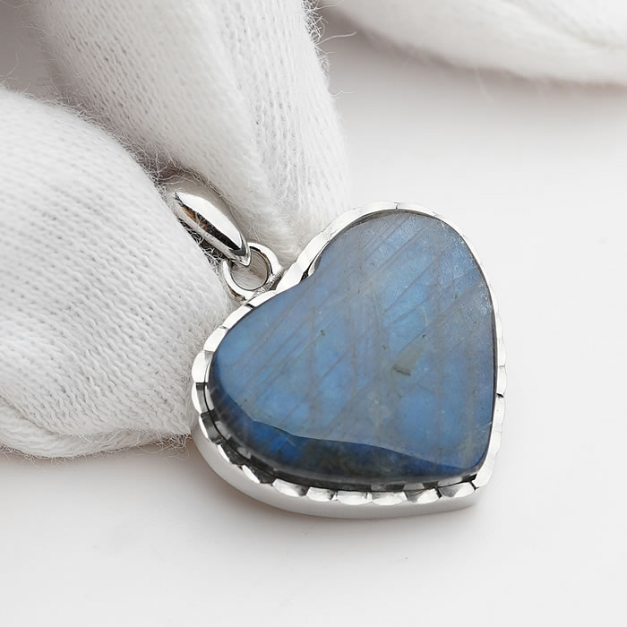 ブラックラブラドライトAAA ハート型 ペンダントトップ ネックレス 天然石 パワーストーン Black Labradorite Pendant ブルーラブラドライト ラブラドライト Silver925