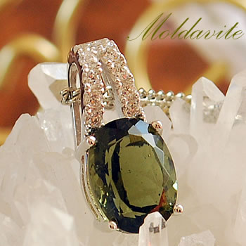 宝石質 モルダバイト & ジルコニア 装飾 チェコ産 ペンダントトップ ネックレス 天然石 パワーストーン シルバー925