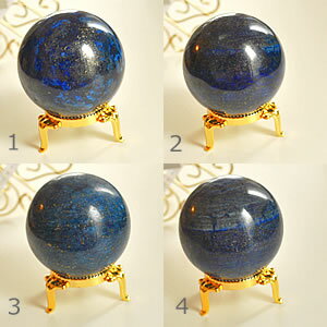 [この商品で使用している天然石(名称)・関連石] ●ラピスラズリ・ラピス・最強の聖石・青金石（せいきんせき）・瑠璃石（るりせき）・lapis lazuli・＜9月の誕生石、12月の誕生石＞ / [この商品の商品ジャンル] ・丸玉（スフィア）・置物・置石・インテリア・インテリア ストーン・ヒーリング ストーン / 色(カラー)は 、青(ブルー) 、ゴールド です。 / [送料、配送について]こちらの商品は、 送料無料(送料込み)です。 配送日指定が可能です。 / [商品対象]こちらの商品は、 レディース(女性)向け商品です。 メンズ(男性)向け商品です。 / [その他]こちらの商品は、 他の商品との同梱が可能です。 / 【cat_tag】「tag:marudama,tag:marudama_1tenmono,tag:lapis_lazuli」 ＜ラピスラズリ＞ 世界で最初にパワーストーンとして認定されたと言われるラピスラズリ。その歴史は古く、長い年月を経て今も尚、“最強の聖石”と讃えられている石です。 ラピスラズリは「あらゆる幸運を呼ぶ石」と言われます。現状をも変えてくれるとても強いパワーで、辛い境遇から一転、幸福へと導きます。運気の低迷を感じる時や努力をしても成果が得られないと感じる時、そんな試練の中でもあなたの背中を押して現状を変えていけるように導きます。 どうしてもやり遂げなければならないことがある時は、いつもこの石を身につけておくことをお薦めします。叶えたい願いがある時は、その願いをより具体化するイメージをこの石に託してください。きっとあなたにとって最良の方向へ導いていってくれることでしょう。 ラピスラズリは“第三の目”を開かせる神秘の石だと言われます。直感力や洞察力を呼び覚まし、未来に起こる不運や災いから保護し、幸運へと導きます。事故や事件から身を守る魔除けのお守りとしてもお薦めです。霊的保護力にも優れ、この石を持ってから金縛りにならなくなった、事故にあっても無傷で済んでこの石だけが割れて持ち主の身を守ったなどの不思議な体験を多く耳にする石でもあります。【限定12個 / お選び下さい】ラピスラズリ アフガニスタン産 50mm＜天然石 パワーストーン 丸玉 スフィア＞ ■ 高品質！濃紺色　アフガニスタン産ラピスラズリ丸玉！　《1〜12からお選び下さい》 濃く鮮やかな群青色に星屑のように散りばめられた金色が美しいラピスラズリをお部屋に飾ってみませんか？ 宇宙や地球儀を想わせるロマンチックな球体です！ ラピスラズリは幸運を呼ぶ力がとても強いことから“最強の聖石”と讃えられている石です。 直感力や洞察力が高まるので、相手が自分にとって良い相手なのか、避けるべき相手なのかを見極める力がつくでしょう。他人と接することに不安や恐怖心を感じて、心が開けない人にもお薦めです。 運気の低迷や試練を感じる時には辛い境遇から一転、幸福へと導く手助けをしてくれます。 9月・12月の誕生石としても有名です。 ラピスラズリ(アフガニスタン産) ※天然故、多少の内包物・クラック等があります。 ※若干の天然由来の欠けが見られることがあります。 直径約50mm 一点モノです。 送料無料です。