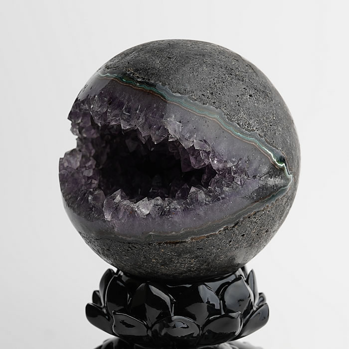 【一点物】【台座付き】【希少】笑口アメジスト 丸玉 スフィア 約85mm 天然石 パワーストーン 置物 インテリア ドゥルージーアメジスト ジオード
