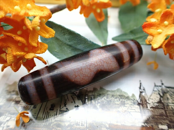 【チベット龍紋天珠】閃電五眼天珠 【一点物】