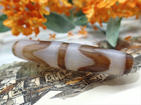 【チベット天珠】 四線虎牙天珠 茶 【一点物】